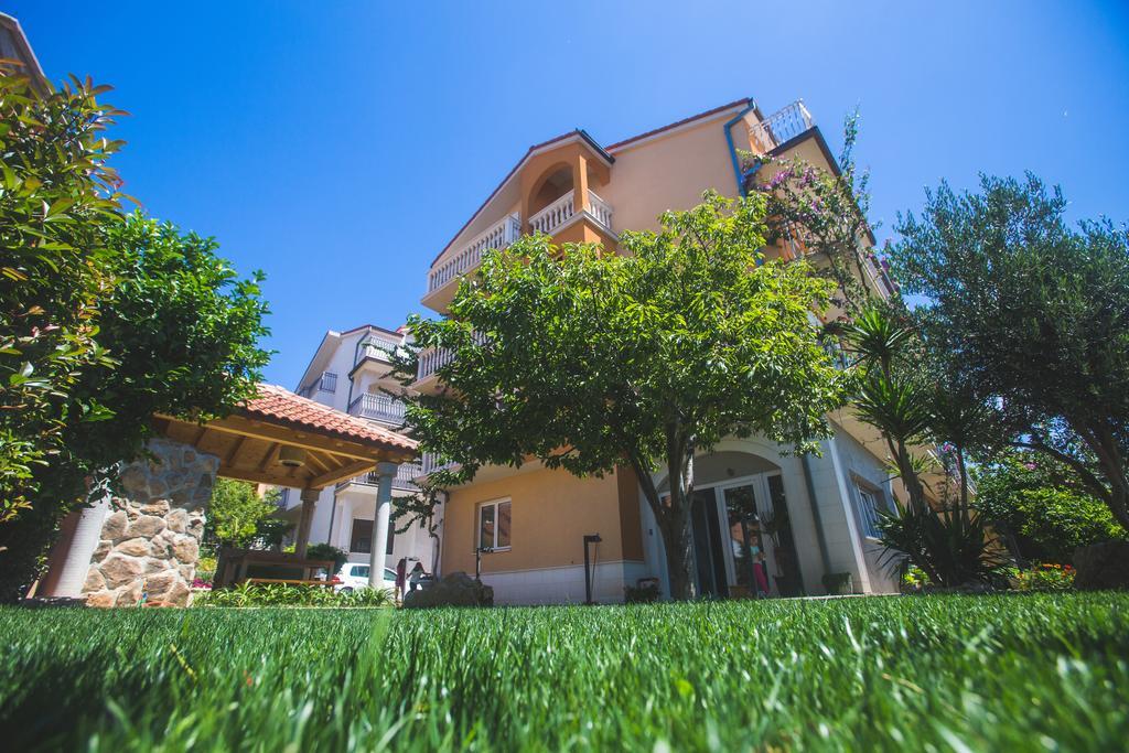 Apartments Mec & Tik Сплит Екстериор снимка